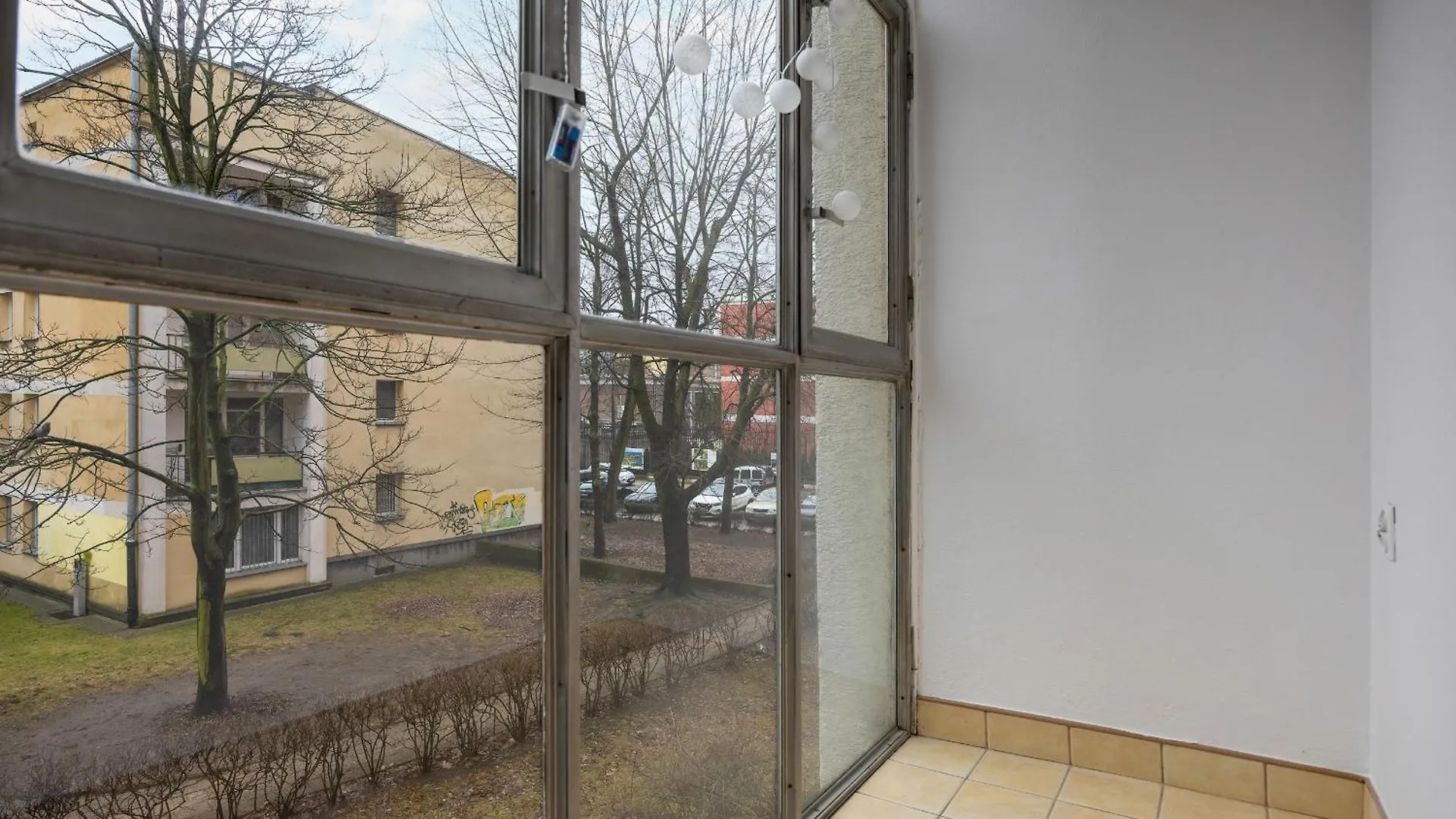Beautiful & Bright Walowa Apartment With Balcony By Noclegi Renters Varsovie Pologne